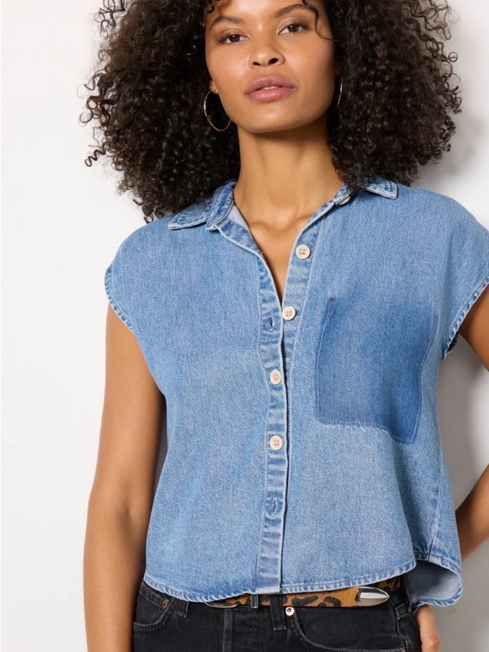 Evereve Light Blue Denim Cap-Sleeve Button-Down Top Cloth and stone XL nwt
